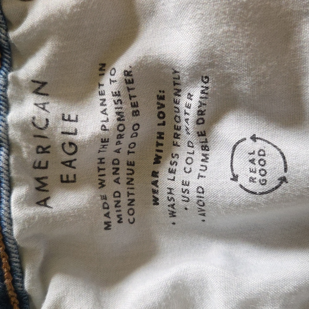 AEO Mom Jeans - Picture 4 of 7